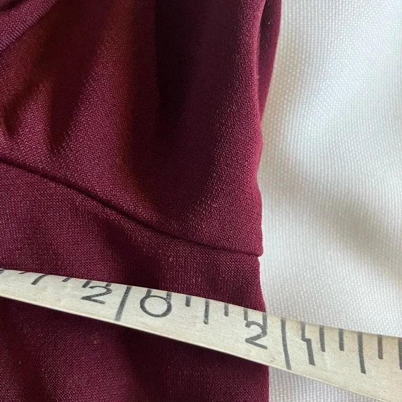 Wine-Coloured top - Picture 5 of 6